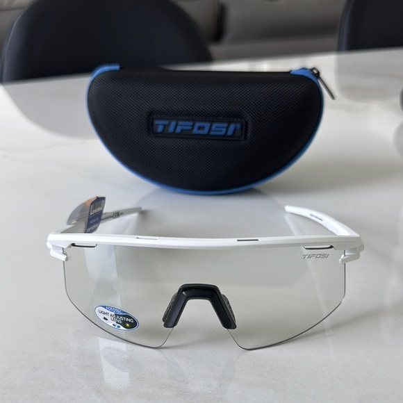 Running / Cycling Sunglasses - Picture 1 of 2
